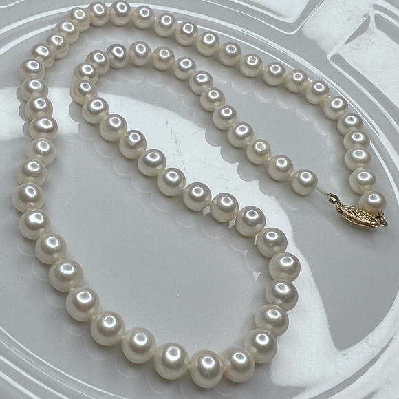 14K Solid Gold Clasp Hand Knotted High Quality Freshwater Pearl Necklace 7-8mm - Picture 3 of 4